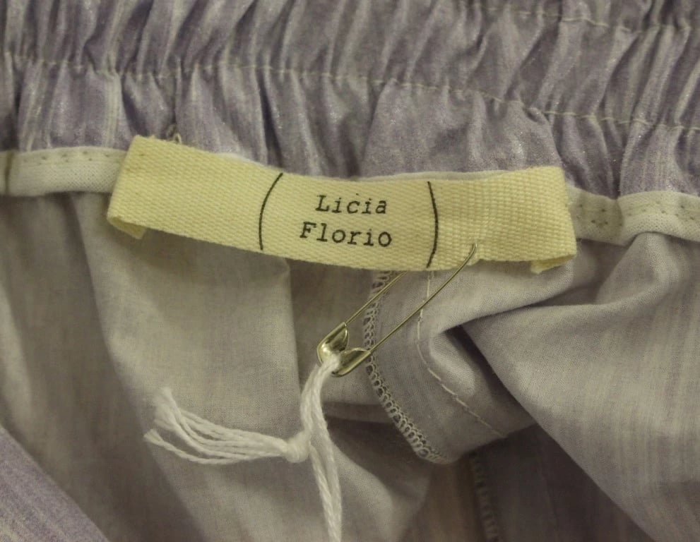 Pantallona të shkurtra për femra Licia Florio, të vjollcë