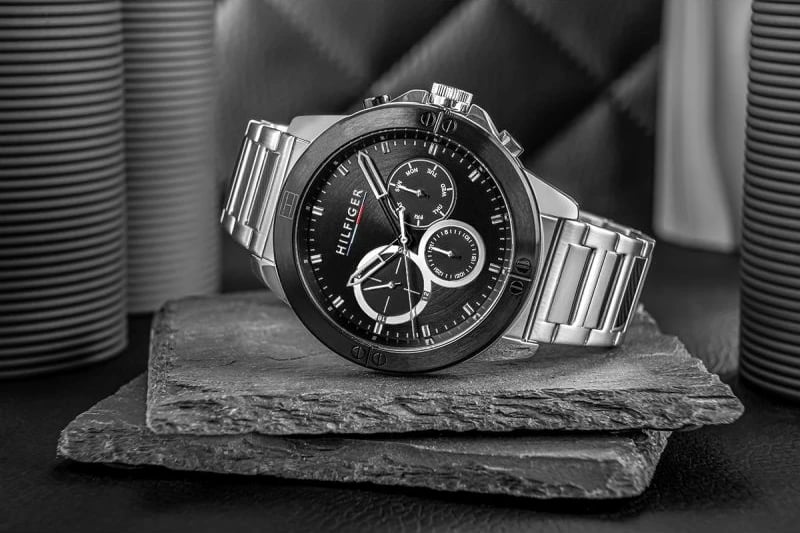 Orë dore për meshkuj Tommy Hilfiger, argjendtë