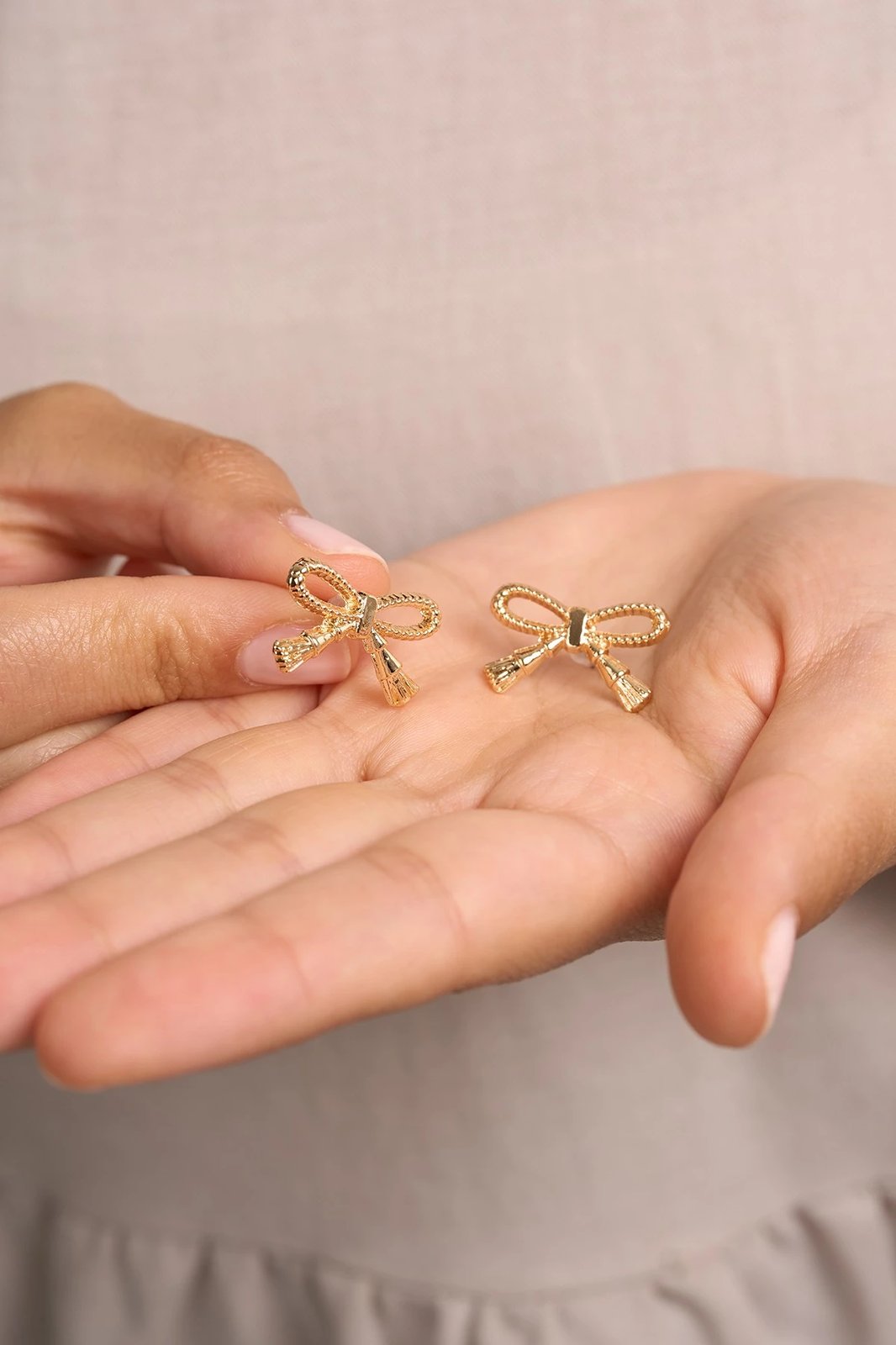 Vathë metalik Elika, ngjyrë ari, ELKGC68324