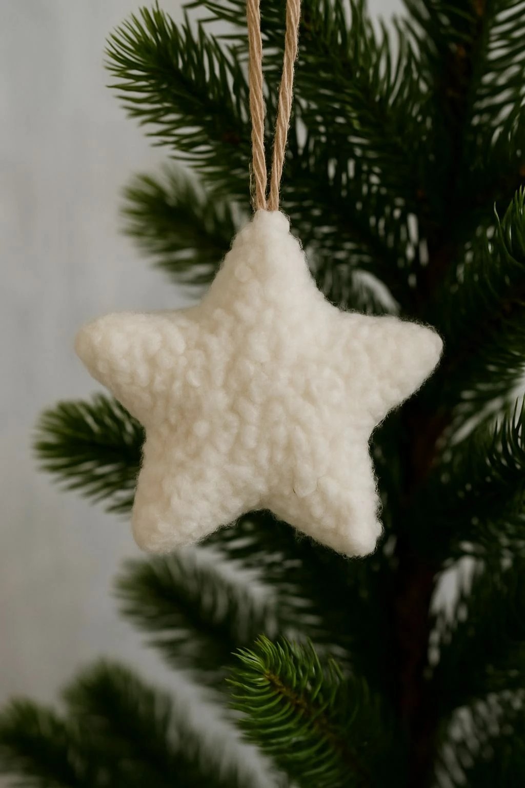 Set dekorativ për pemë të Vitit të Ri, 3 copa, ngjyrë e bardhë