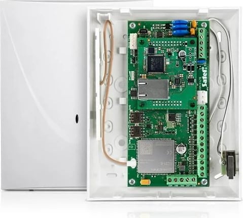 Modul komunikimi SATEL GSM-X LTE me kuti dhe antenë