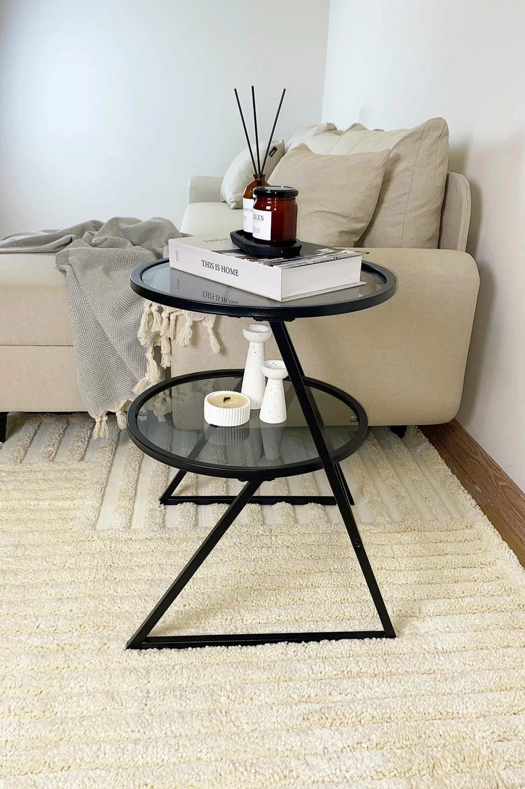 Tavolinë anësore Skye Decor, Valencia, e zezë, fume