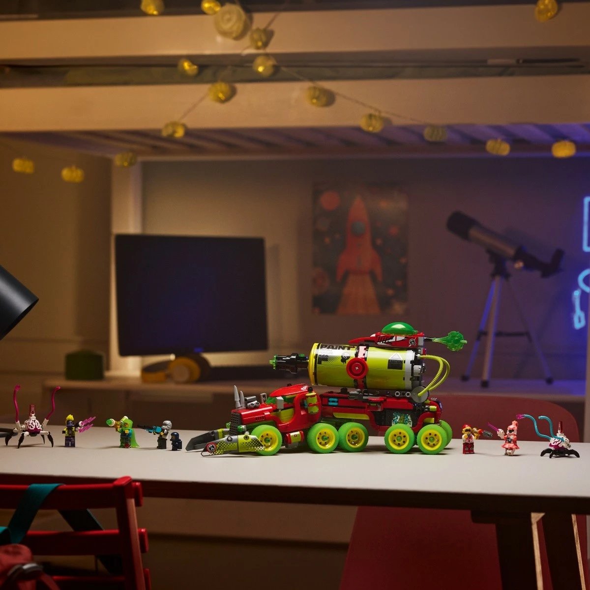 Set LEGO DREAMZzz Mateo Spray Truck 71499, 929 pjesë, për fëmijë 9+