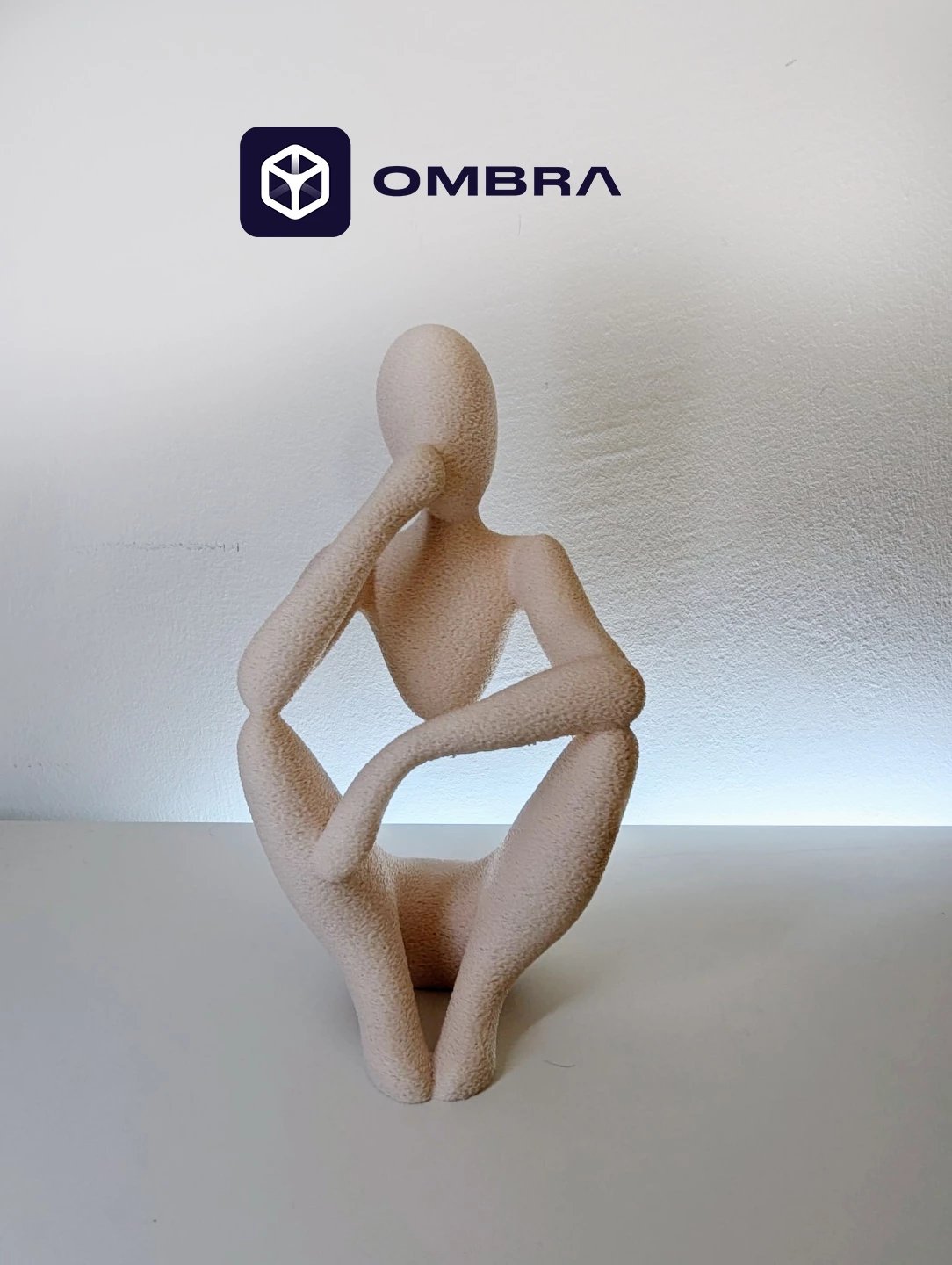 Statujë "Thinker" Dekorative dhe Kreative, e bardhë