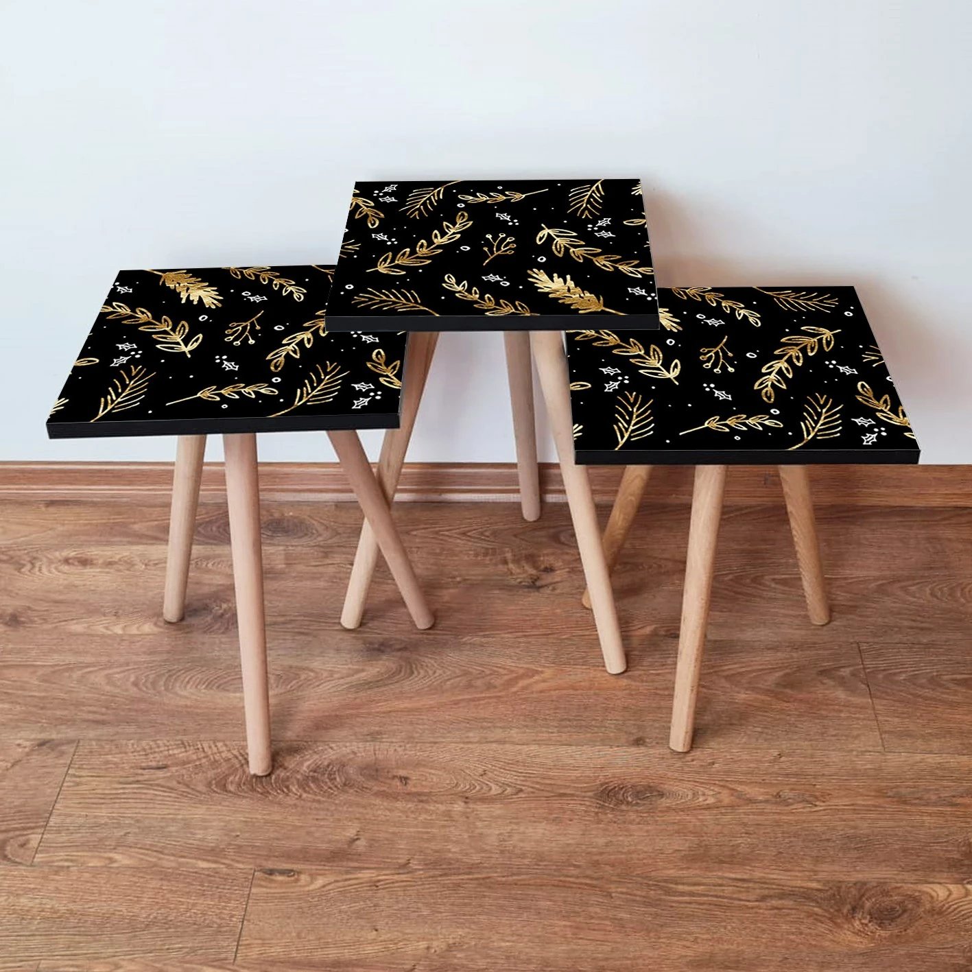 Set tavolinash ndihmëse, 3 copë, Skye Decor, ngjyrë e zezë me detaje ari, 3Shp382