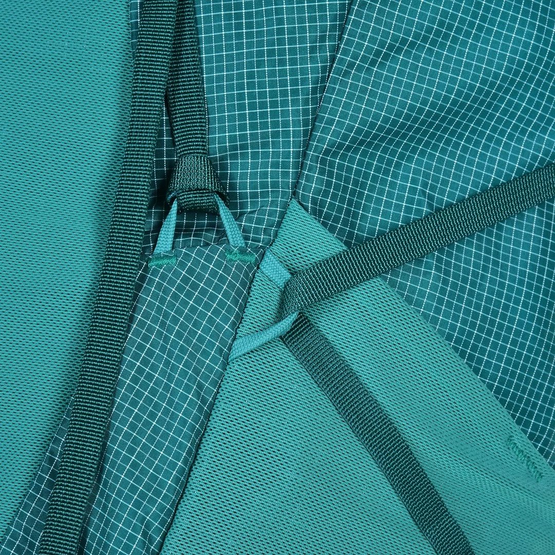 Çantë shpine Deuter ULTRA 55+5 SL, për trekking, Jeshile Çantë shpine Deuter ULTRA 55+5 SL, për trekking, Jeshile