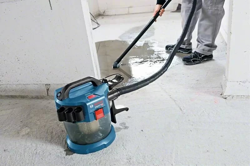 Fshesë industriale BOSCH GAS 18V-10 L Professional, me bateri, 800g, zi/blu