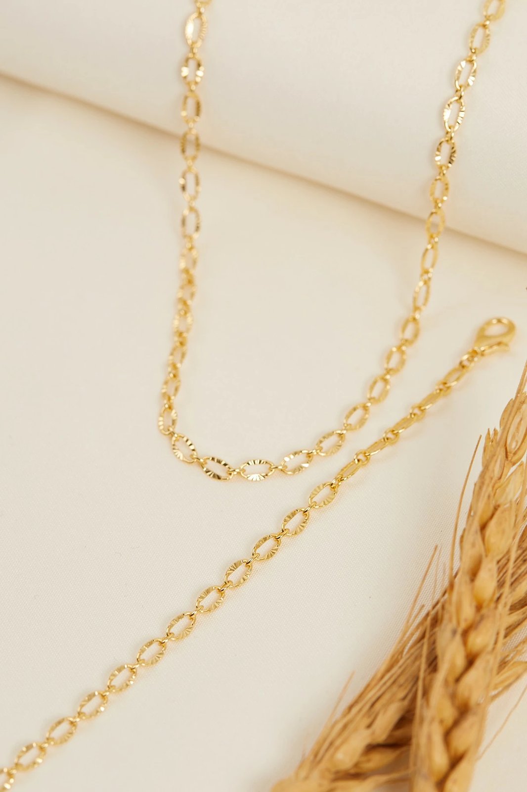 Set varëse metalike me byzylyk, ngjyrë ari, Elika, BJELK2514A