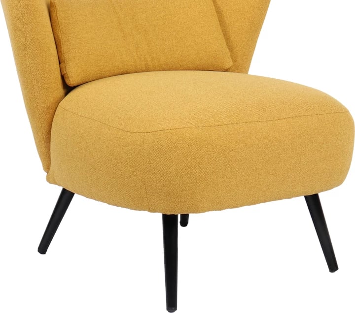 Fotel Nagreta, material tekstili i verdhë, këmbë metalike të zeza, 77x73x74cm