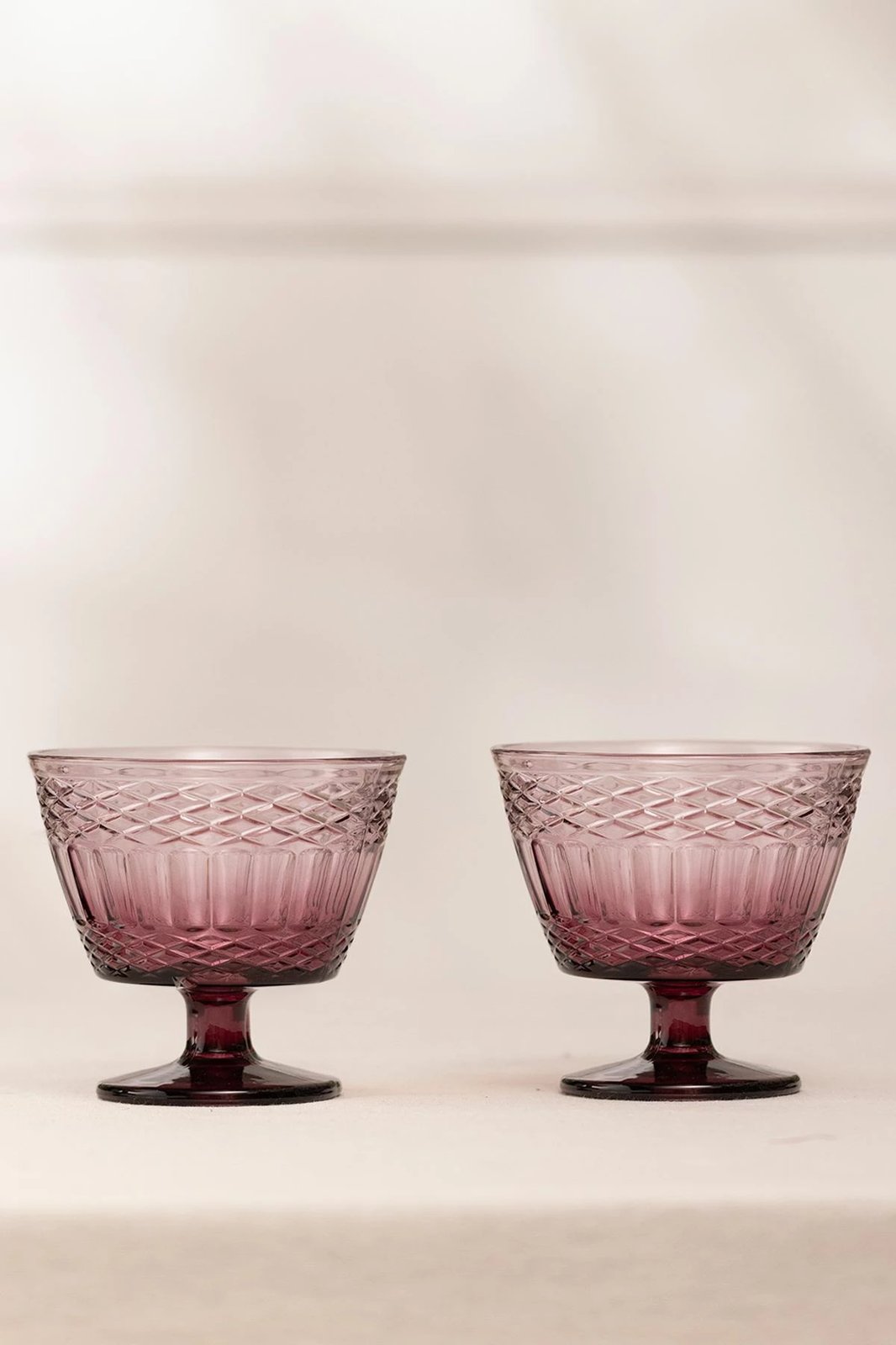 Set gotash akulli prej qelqi, 2 copë, Hermia Concept, Vega, ngjyrë burgundy