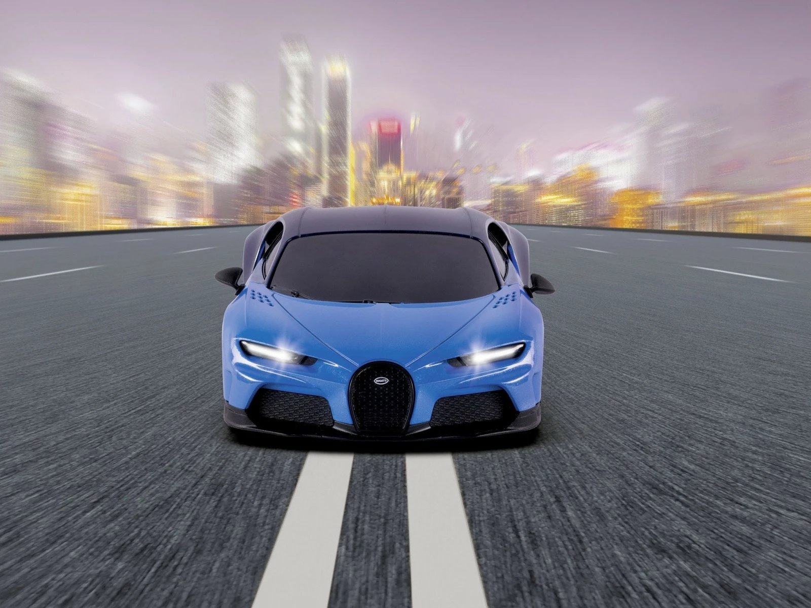 Makine lodër me telekomandë Revell RC Bugatti Chiron 1:24, e zezë/blu
