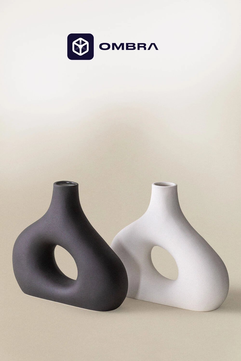 Vazo Dekorative dhe Kreative, e zezë