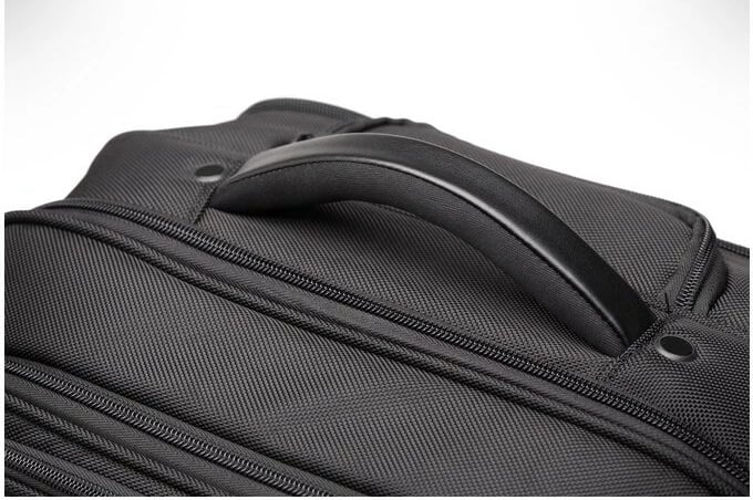 Trolley Kensington Contour 2.0 Pro Overnight Laptop Spinner, 17 inch, e zezë
