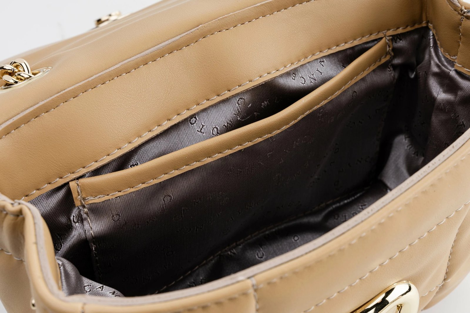 Çantë shpatulle Vince Camuto, Bologna, ngjyrë deve