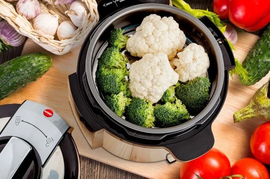 Aparat gatimi Eldom, argjendtë-zezë