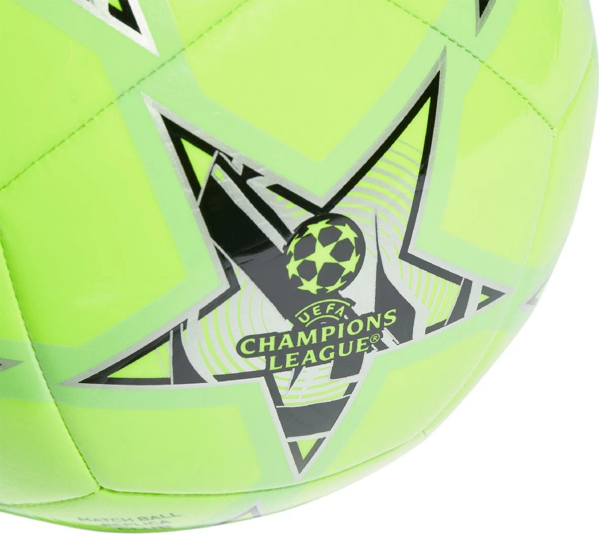 Top futbolli adidas për meshkuj, i gjelbër