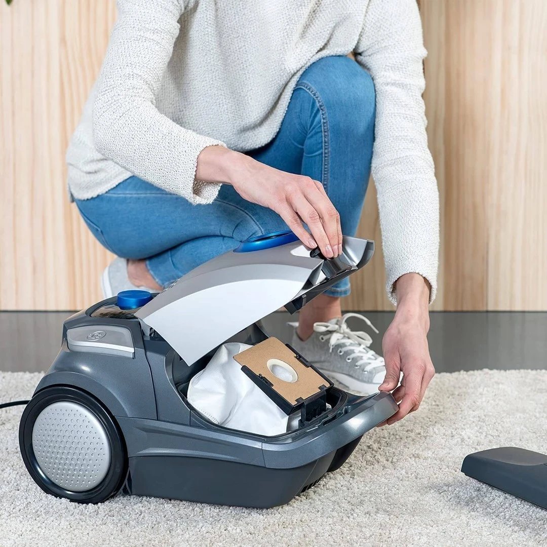 Fshesë me korrent Black+Decker BXVMB700E, 800W