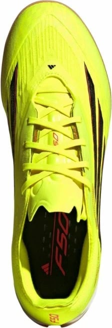 Atlete futbolli adidas, pa ngjyrë të specifikuar