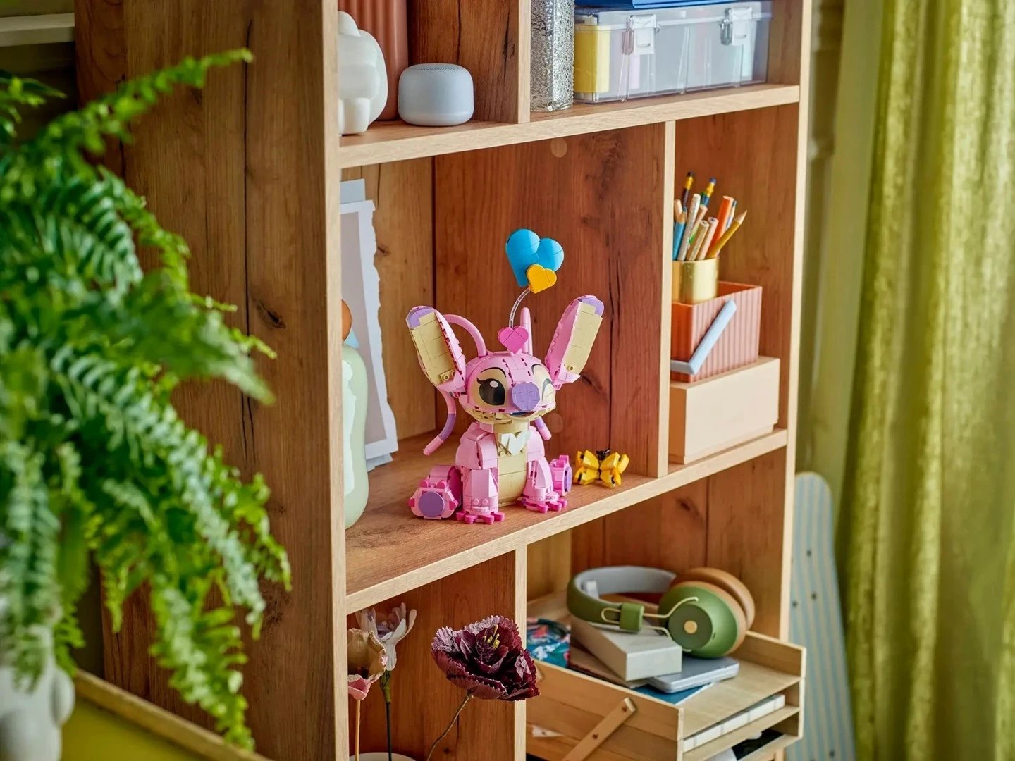 Set LEGO Disney Angel 43257, 782 pjesë, Rozë