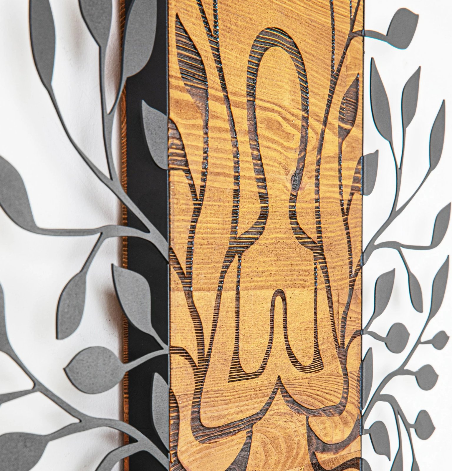 Aksesor dekorativ muri prej druri, Wallity, Meditim, ngjyrë e zezë dhe arre, 58x57.5cm