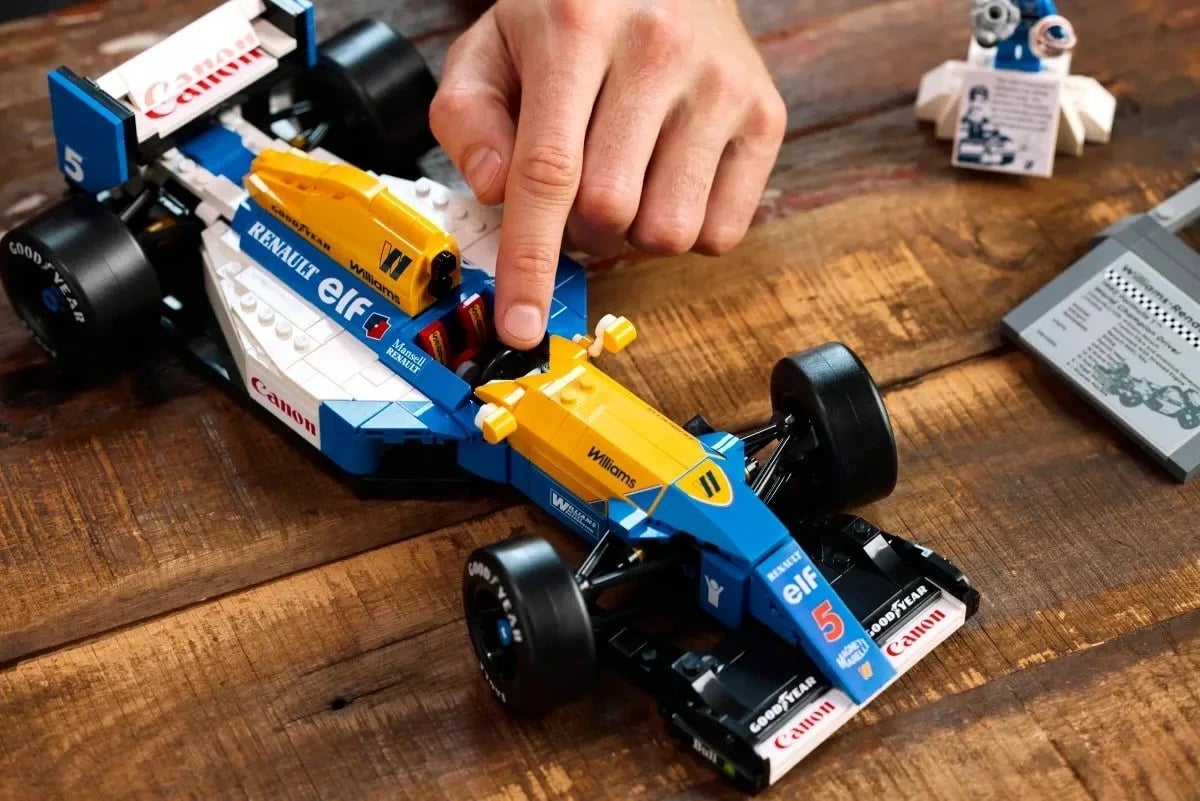 Set LEGO ICONS Williams Racing FW14B & Nigel Mansell, 10353, 799 pjesë