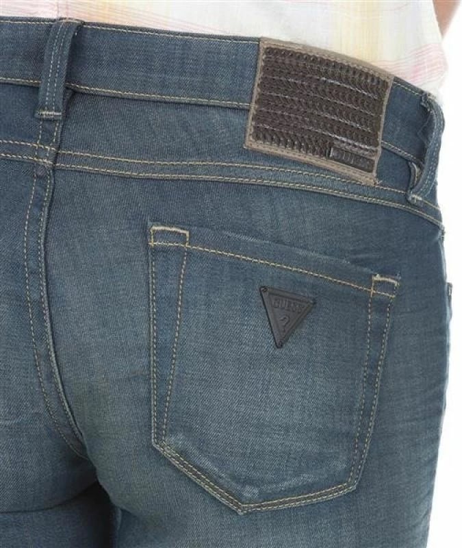 Pantallona xhins Guess femra