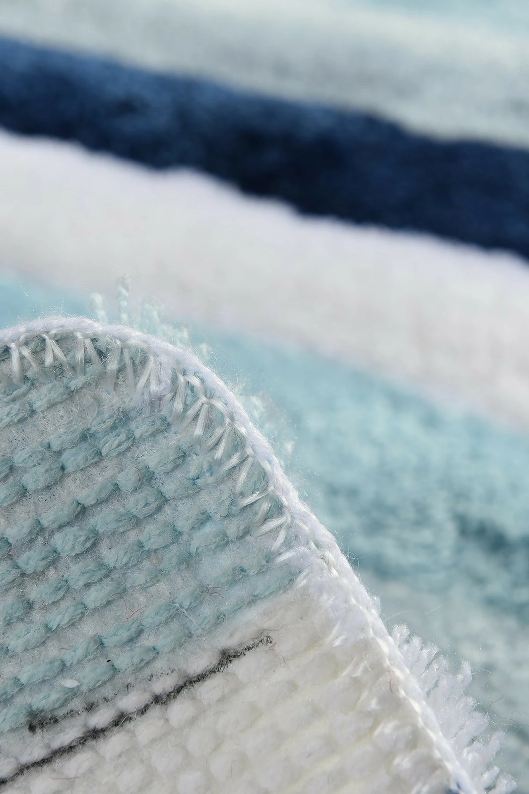 Tapet banje akrilik, shumëngjyrësh, Mijolnir, 90cm