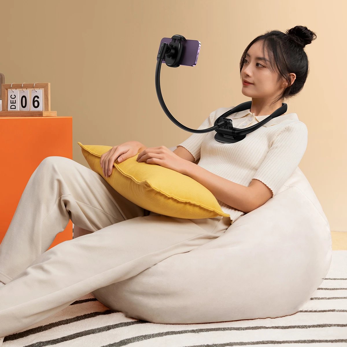 Mbajtës universal për qafë Baseus ComfortJoy Series, LUGB000001, për telefon, i zi