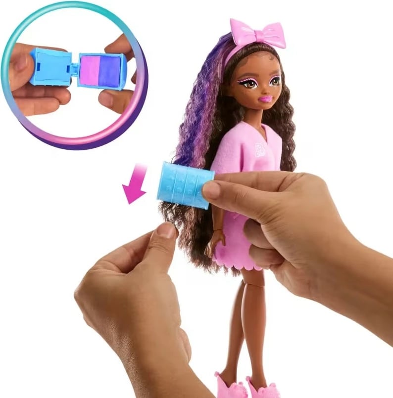 Kukull Barbie Dream Besties Brooklyn Mattel JGG39 me aksesorë, flokë të gjatë, fustan dhe rrobdeshambër, për vajza