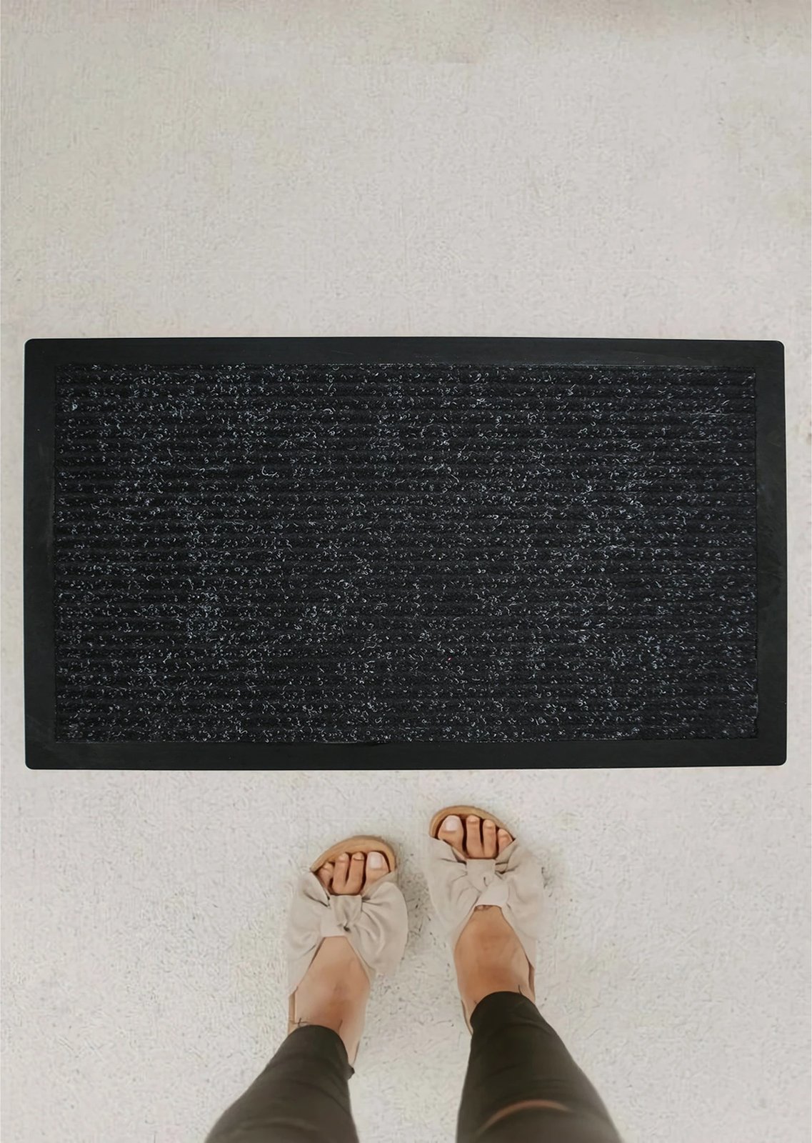 Paspas PVC Conceptum Hypnose, ngjyrë e zezë, 45x70cm