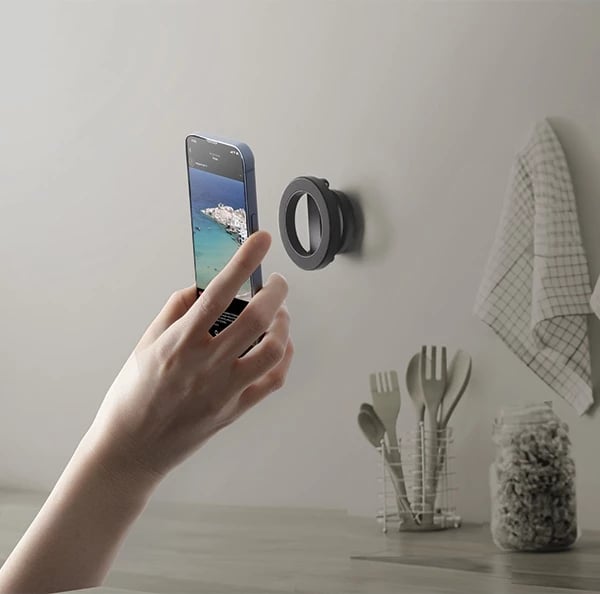 Mbajtës magnetik universal për celular UNIQ Velo, i zi