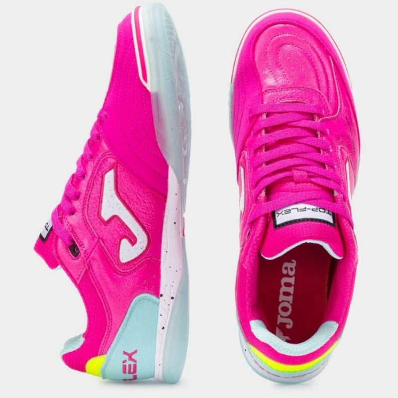 Atlete futbolli Joma, rozë