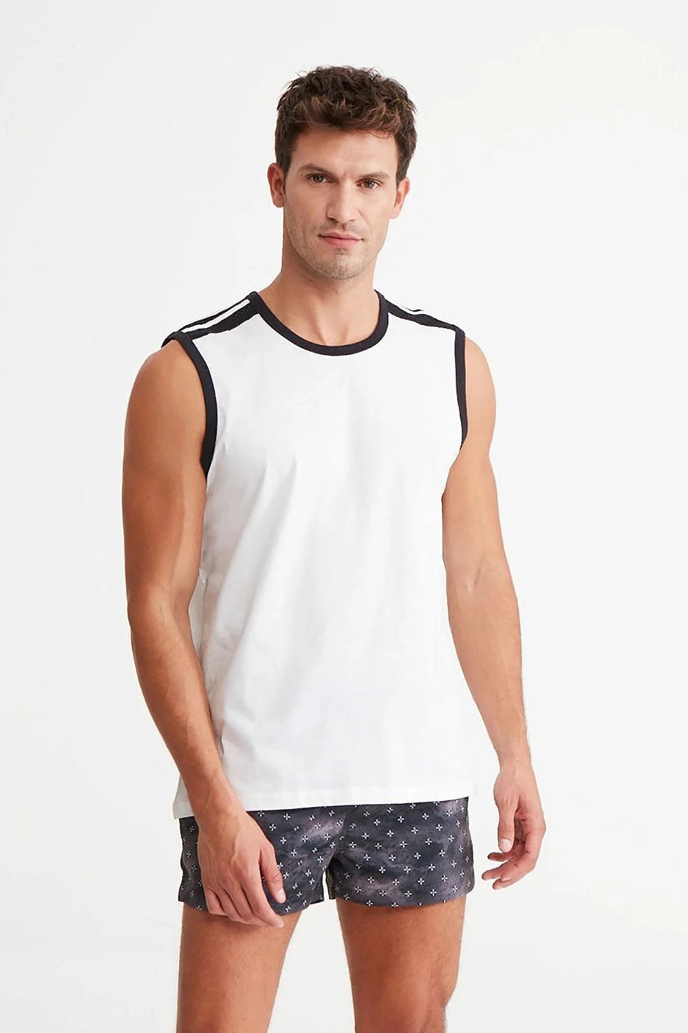 Fanellë e bardhë për burra, Jumeon, Best