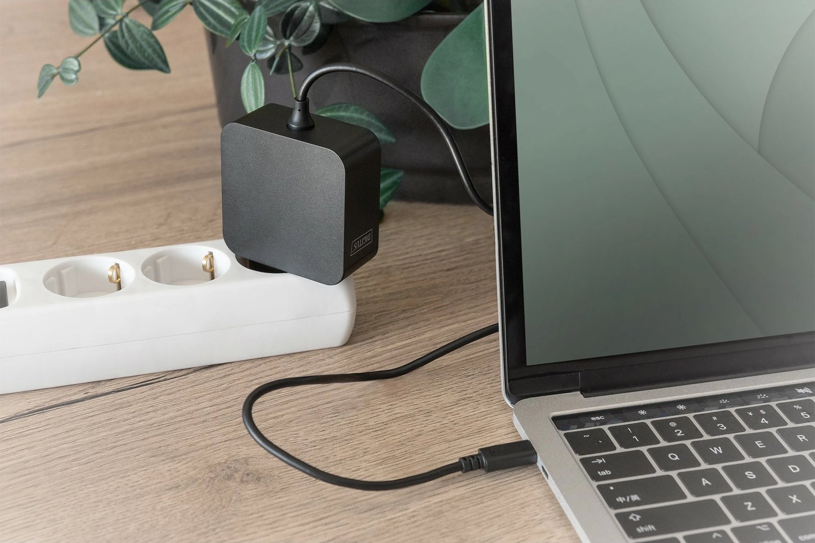 Karikues notebook Digitus USB-C, 65W, i zi