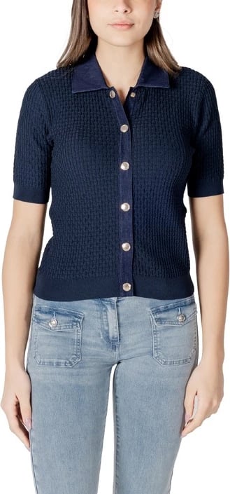 Xhemper Morgan De Toi, femra, blu