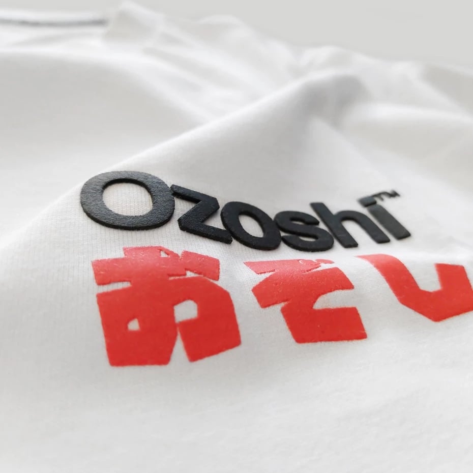 Maicë për meshkuj Ozoshi, e bardhë