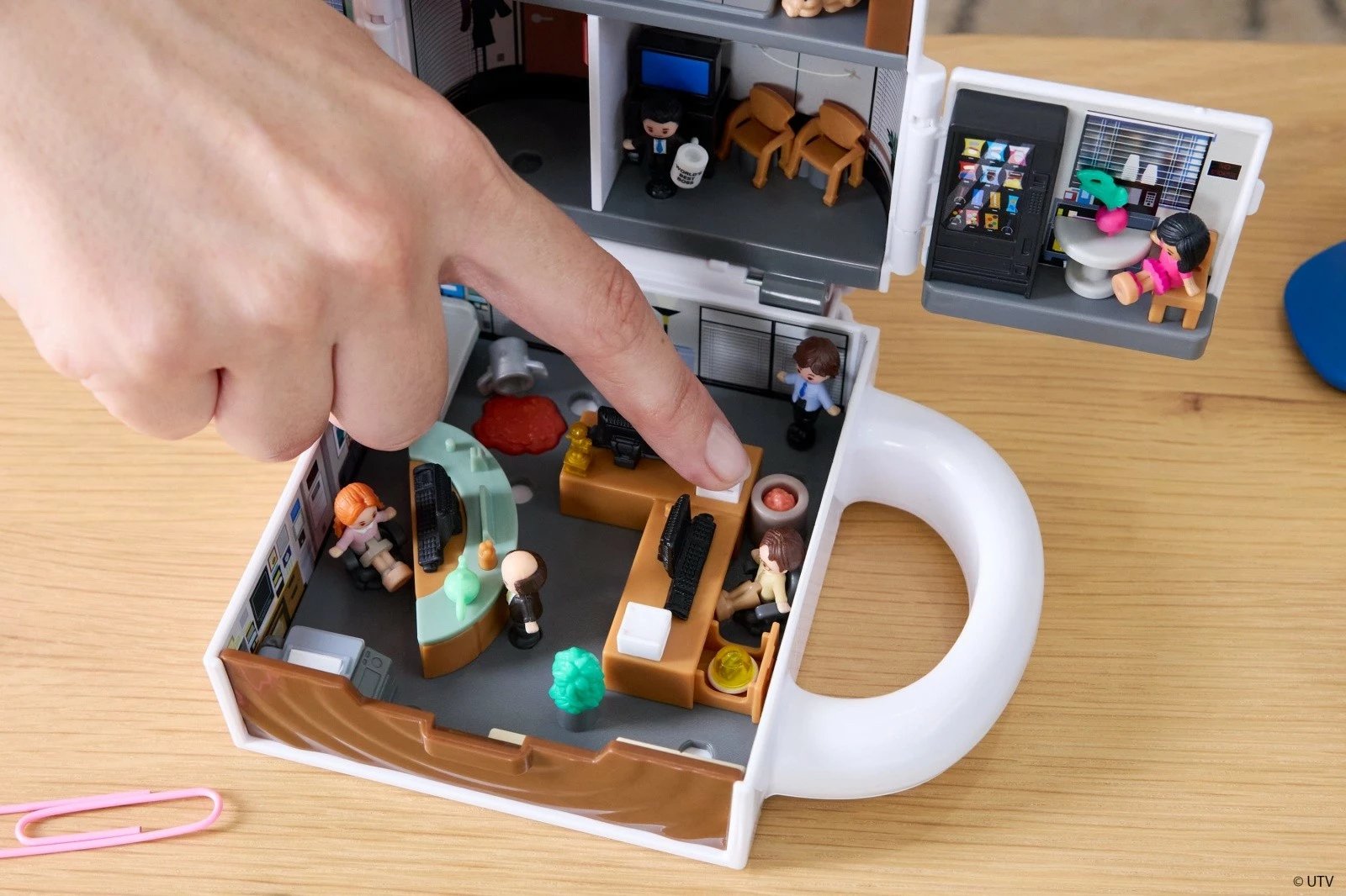 Set lodrash Polly Pocket Collector The Office, Mattel JCC19, 6 figurina, 9 aksesorë