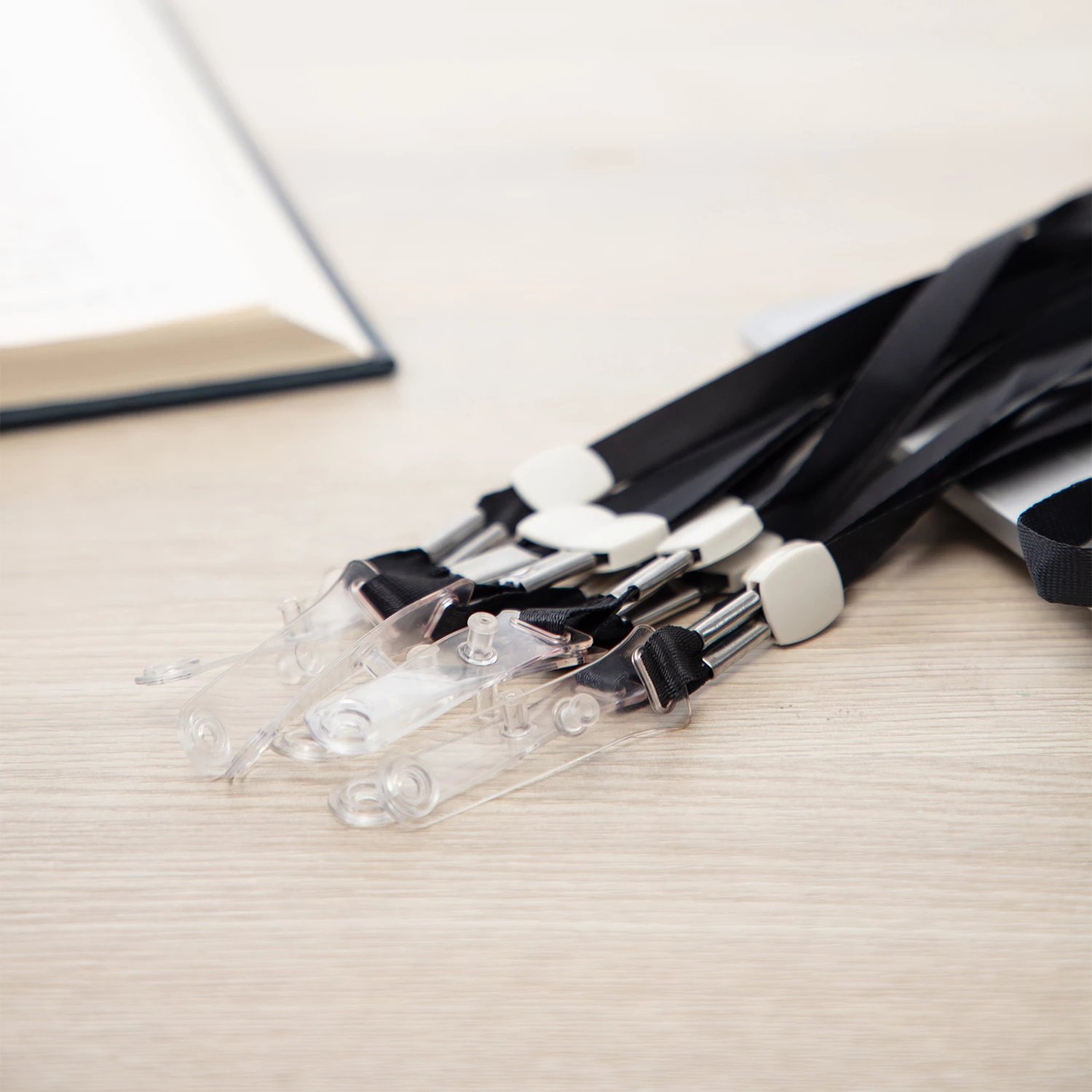 DELI Shirit për ID kartelë 5764