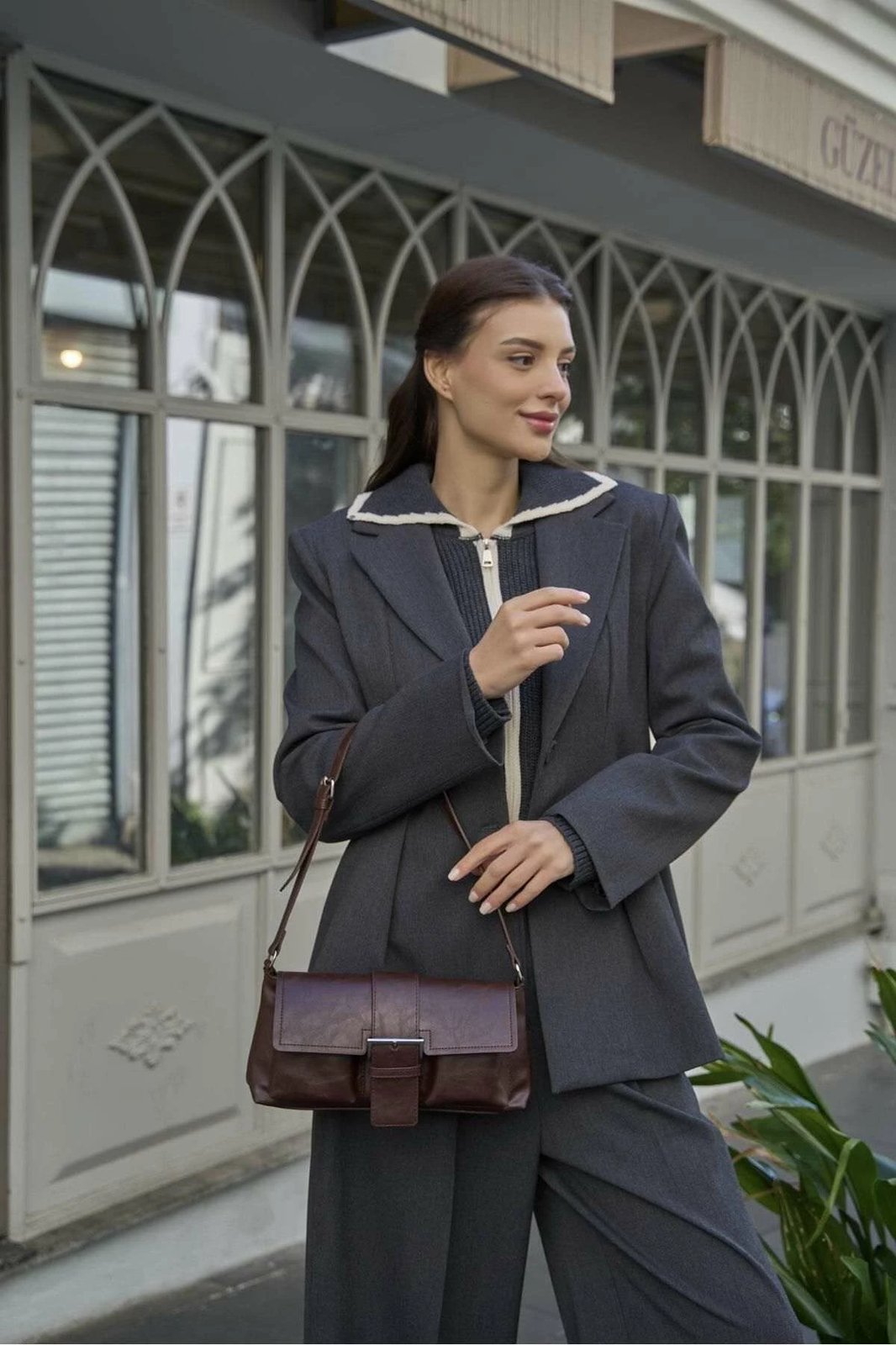 Çantë dore Zoozie Bags, ngjyrë kafe, MK1020225SV10-003