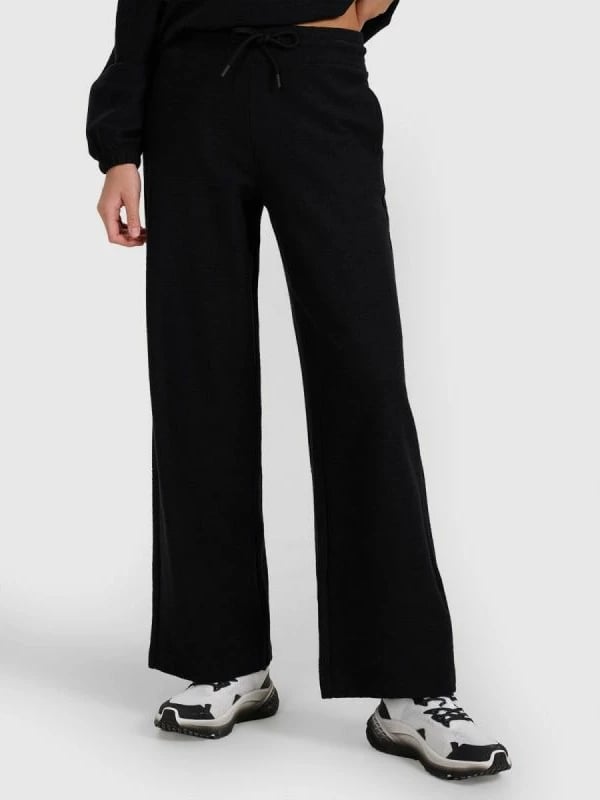 Pantallona sportive për femra 4F