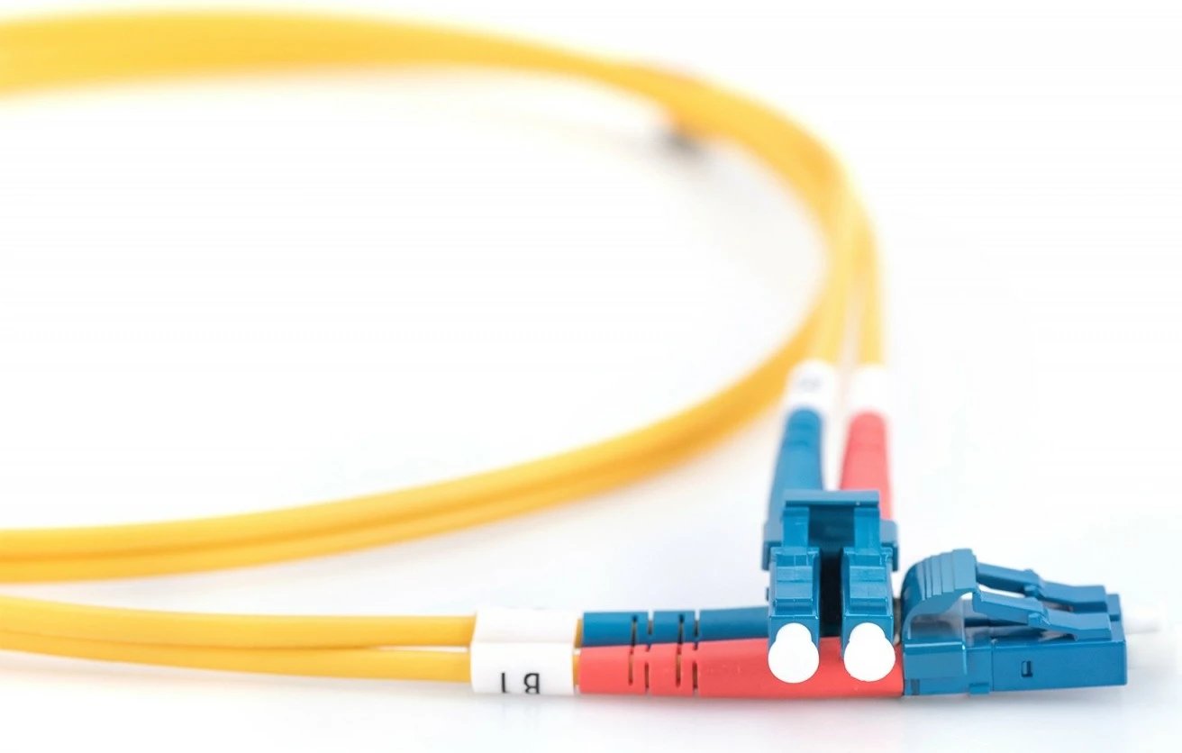 Kabllo optike Digitus DK-2933-05, patchcord singlemode OS2, LC-LC, 5m, Verdhë