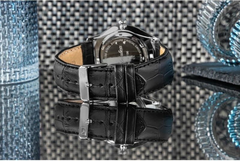 Orë dore për meshkuj Adriatica, e zezë