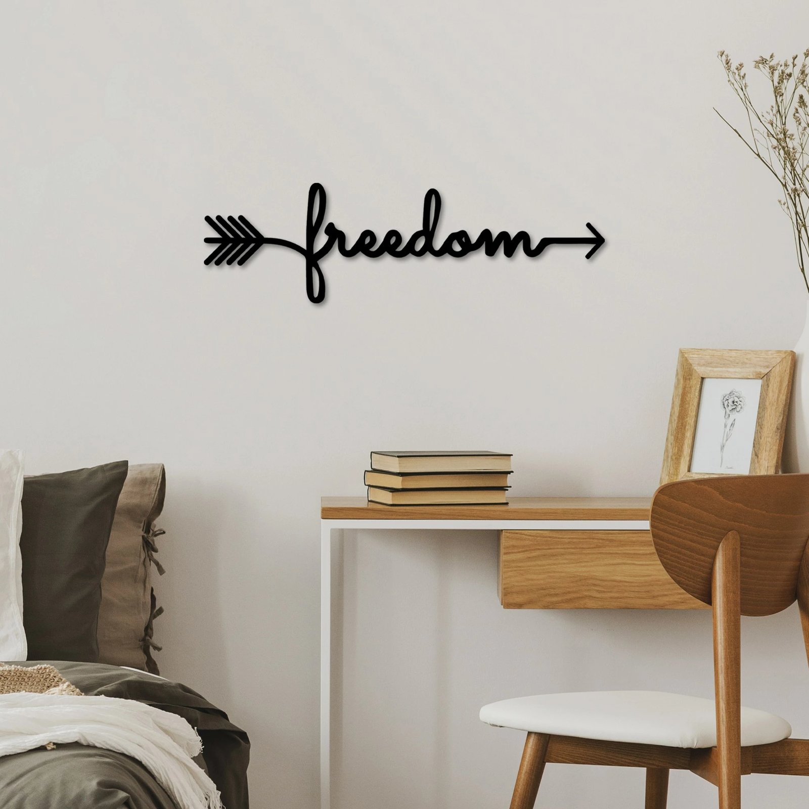 Aksesor muri dekorativ prej metali, Wallity, Freedom, ngjyrë e zezë, 62x19cm