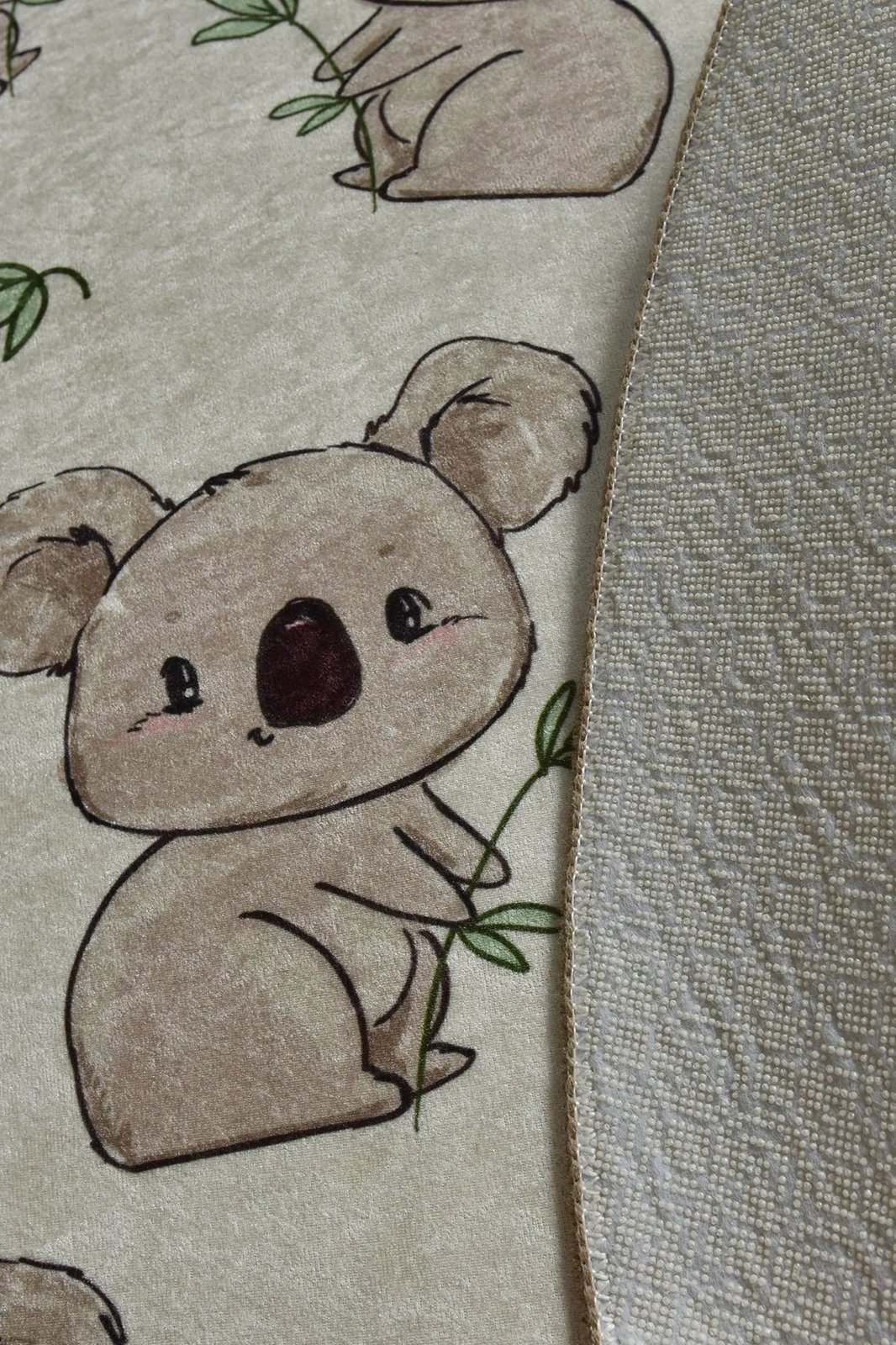 Qilim i rrumbullakët, model koala, shumëngjyrësh, 100 cm
