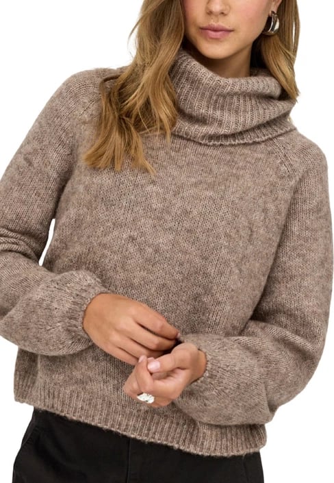 Xhemper Only femra, kafe