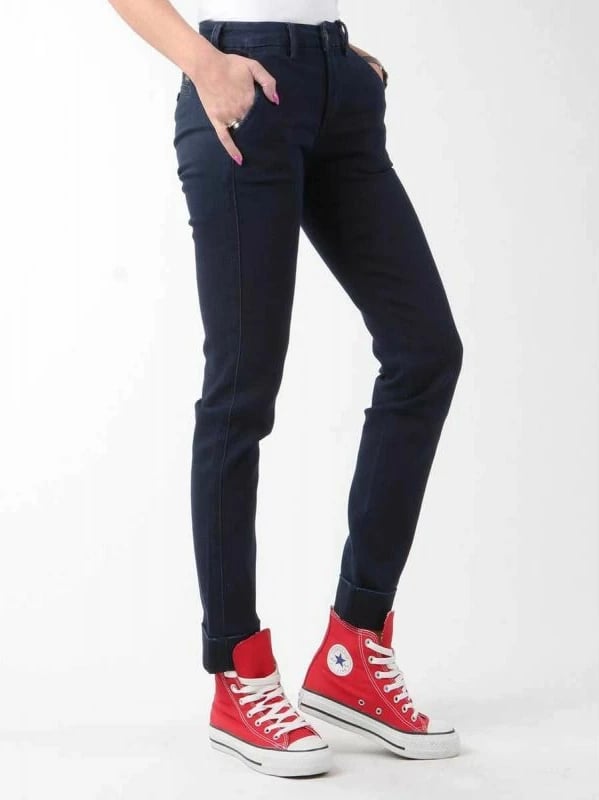 Pantallona chino Lee femra