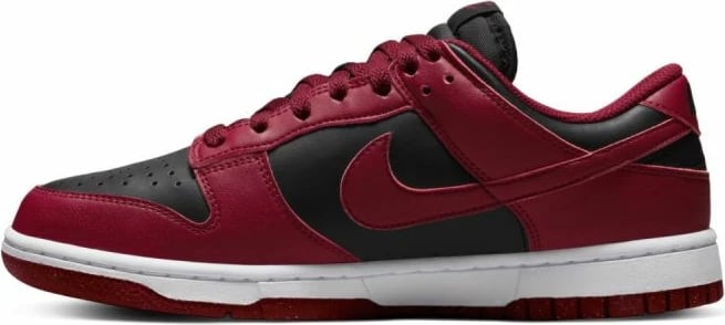 Atlete për femra Nike, të kuqe