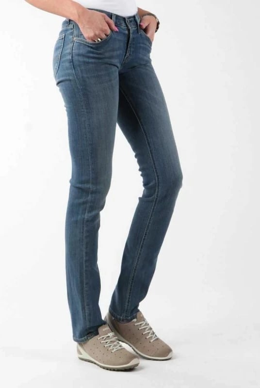 Xhinse skinny për femra Lee