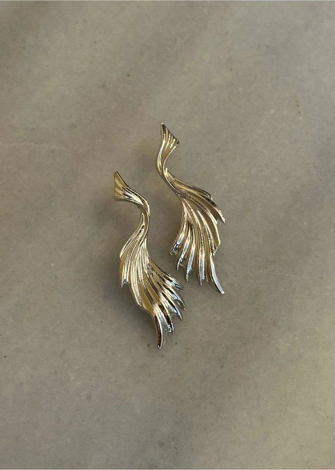 Vathë të argjendtë Jumeon, KPEGMSA35170