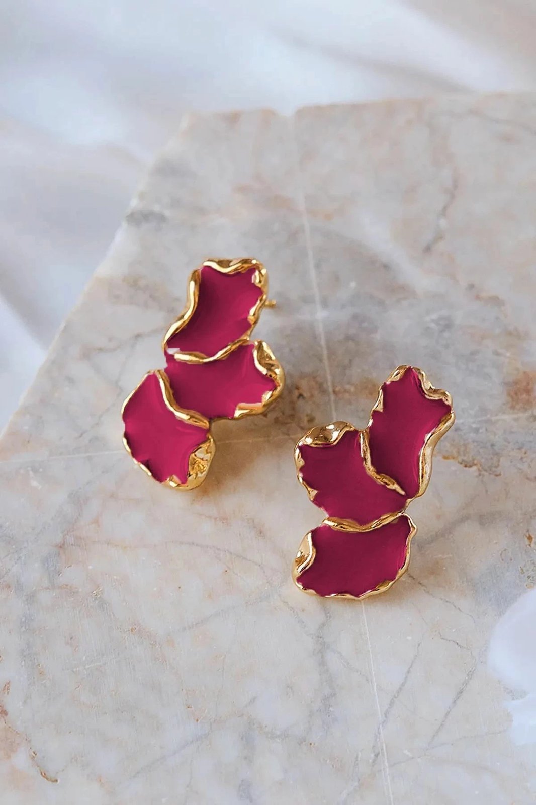 Vathë Jumeon, ngjyrë ari, Mrdm-Mn-Yprkkp